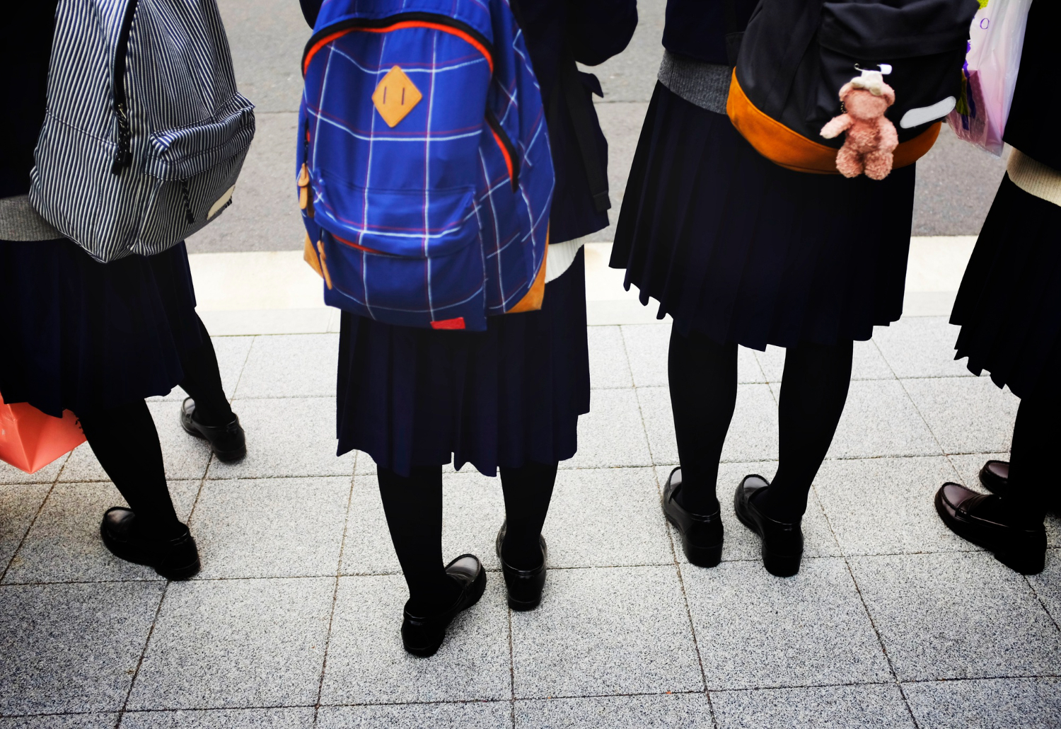 ¿Cómo dejar impecables los uniformes escolares para la vuelta al cole?