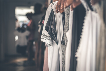 Ropa de verano: qu� prendas debes lavar antes de guardar la de invierno (y cu�les antes de estrenar)